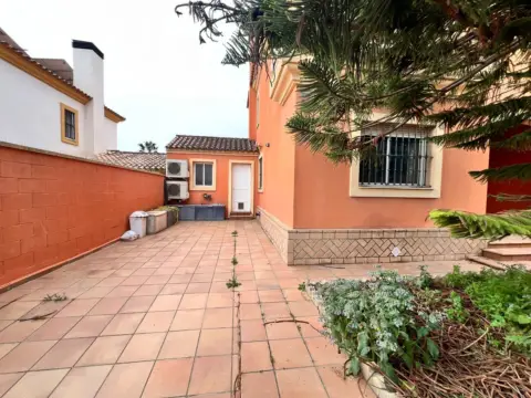 Casa pareada en Espartinas