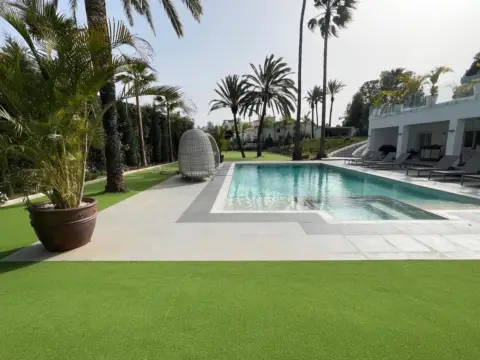 Chalet en calle del Rubí, 2