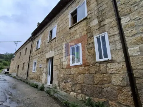 Casa en calle Celadilla Sotobrin