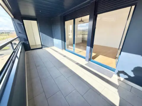 Piso en Avenida de la Sierra