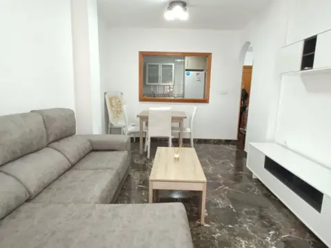 Casa adosada en Av. de Salobreña