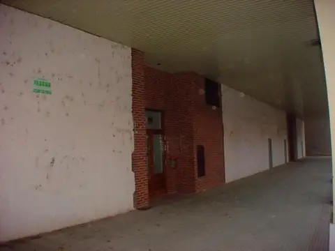Local comercial en calle de la Cerámica