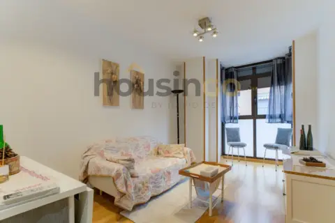 Apartamento en Paseo de la Dirección