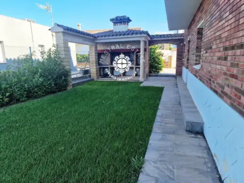 Chalet en Urb. Mediterraneo