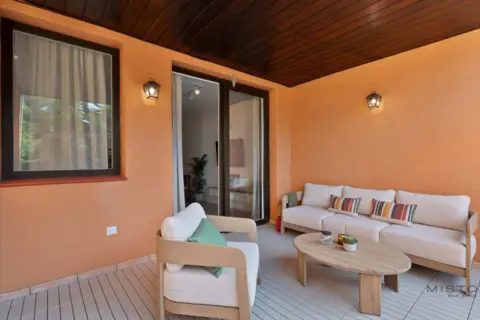 Piso en calle Carretera Nal 340Escalera D2 Planta 01 Puerta A