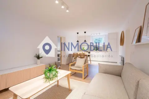 Piso en calle de Julio Calvo