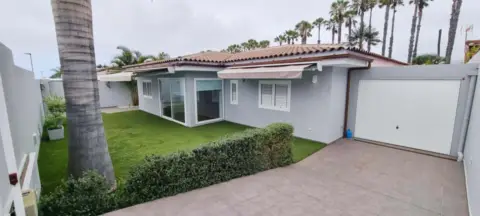 Chalet en San Antonio-Las Arenas