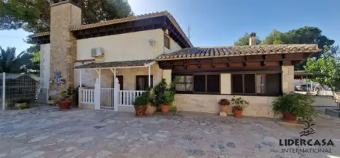 Chalet en Alhama de Murcia