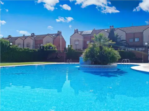 Casa en San Adrián-La Cava-El Arco