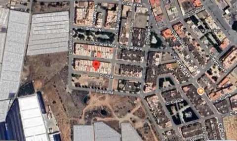 Casa adosada en Centro