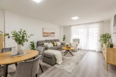 Piso en calle Dublin, 7