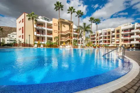 Piso en Avenida Palm-mar