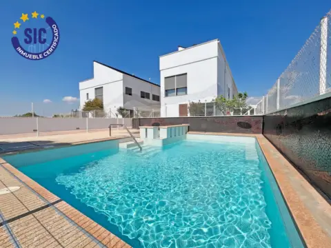 Casa en Avinguda Mar