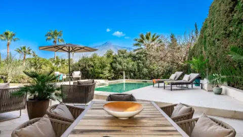 Chalet en Nueva Andalucía-Centro