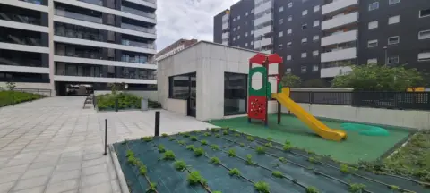 Piso en calle Dublin, 7