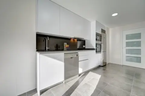 Piso en calle Dublin, 7