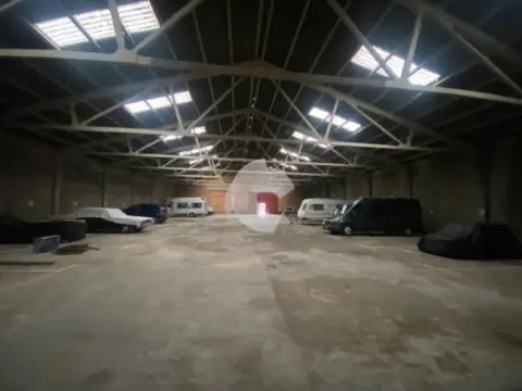 Nave industrial en Santa Cruz de Arrabaldo