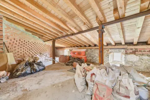 Casa en calle Mayor, 28