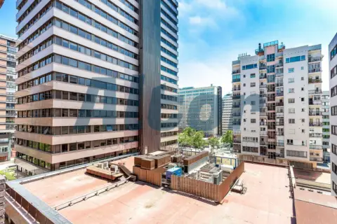 Flat in calle de la Infanta Mercedes