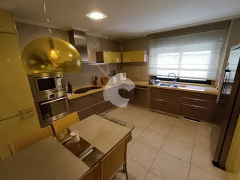 Dúplex en calle del Bierzo