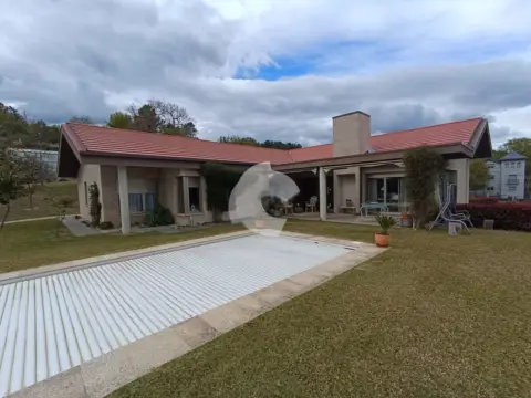 Casa en Rúa Outón De Abaixo