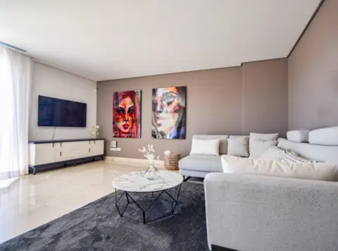 Ático en Los Naranjos-Las Brisas