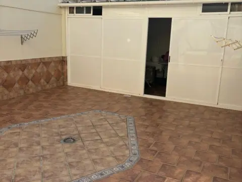 Chalet en calle Av/ La Laguna