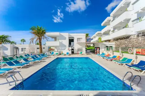 Estudio en Acantilado de los Gigantes