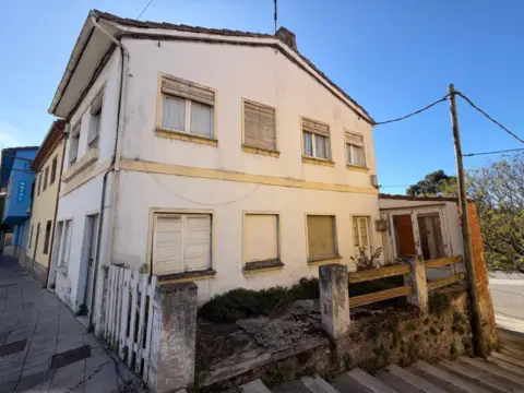 Casa en calle de Llaranes Viejo