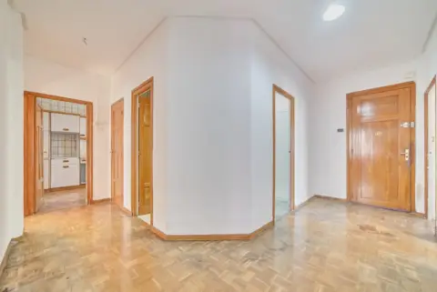Piso en Ensanches - Zabalguneak