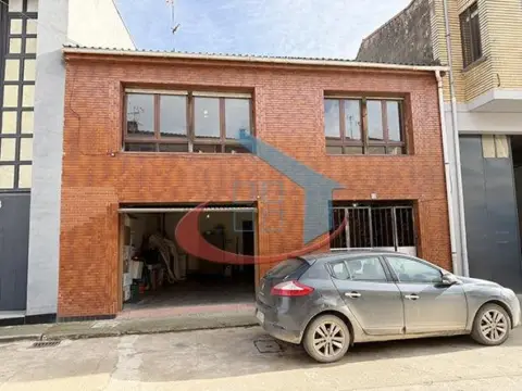 Casa adosada en -