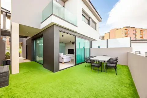 Casa en calle Urbanizacion El Laurel, nº 35