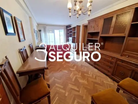 Piso en Valderas - los Castillos