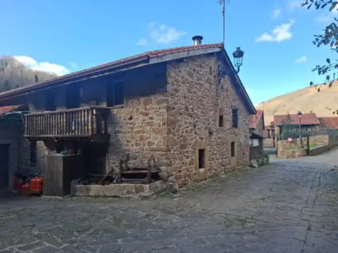 Casa en calle C/ Larga, nº 66