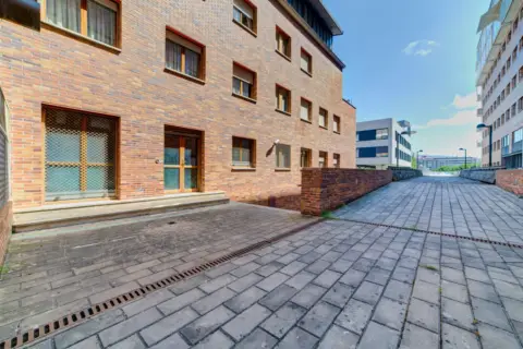 Oficina en Plaza de Yamaguchi, 11