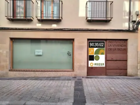 Local comercial en Casco Antiguo