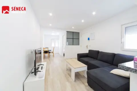 Piso en Santa Rosa - Valdolleros