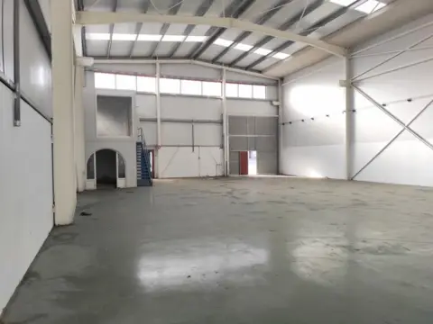Nave industrial en calle Alfonso Álvarez Miranda