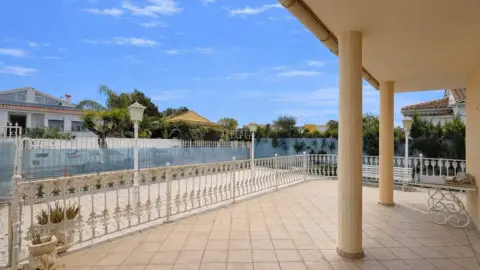 Chalet en calle Rio Benamor, 11