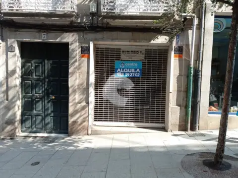 Local comercial en Rúa Alejandro Outeiriño Rodríguez