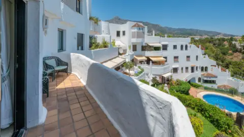 Dúplex en Lomas de Marbella Club-Puente Romano