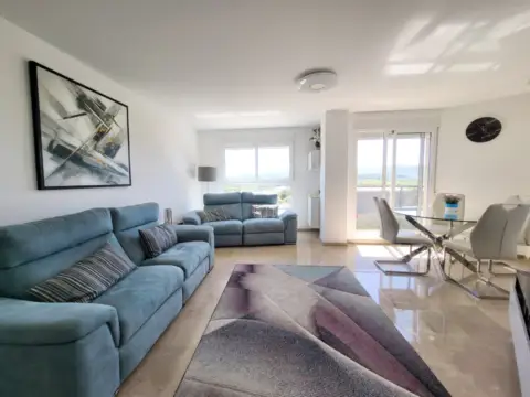 Apartamento en Ador