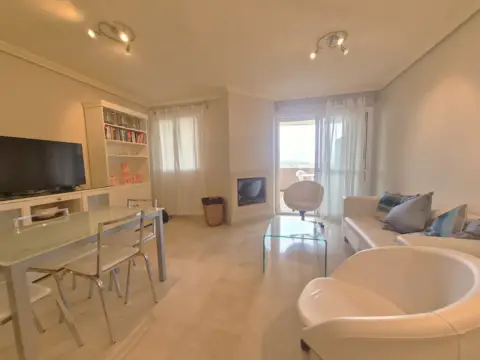 Apartamento en Urbanización El Hacho-La Duquesa Golf