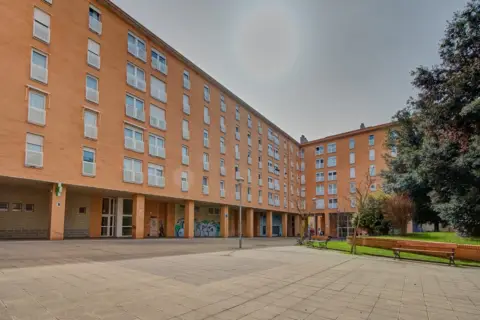 Piso en Plaza de la Constitución, 10