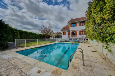 Casa en calle Larrainondoa