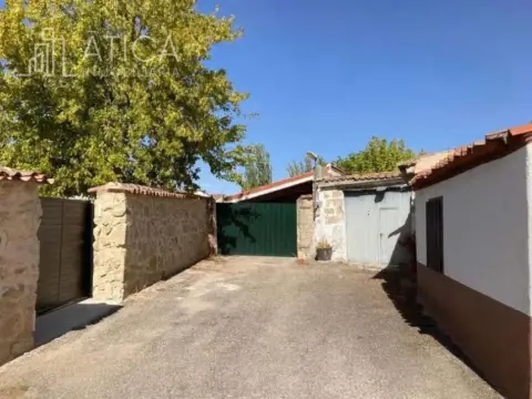 Casa en Monterrubio de Armuña