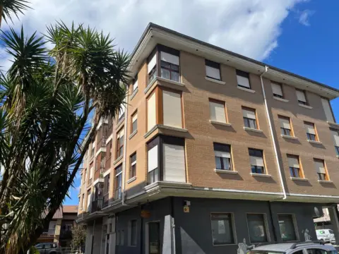 Piso en Avenida de Cantabria, 47
