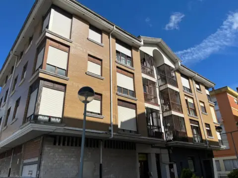 Piso en Avenida de Cantabria, 47