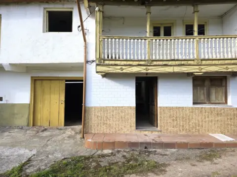 Casa en calle El Robledal - Traspando, nº Sin Informacion
