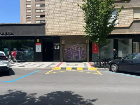 Garaje en calle de Esquíroz, 16